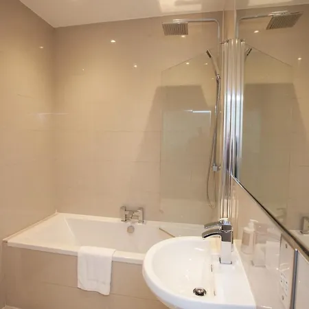 度假居 Charming Sandstone-basement In West End 格拉斯哥