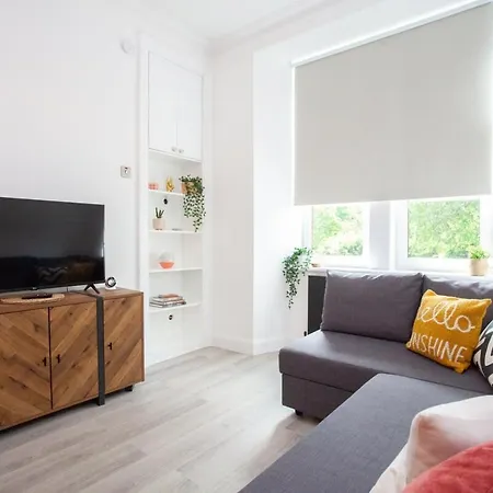 Stunning Flat In West End Location Глазго