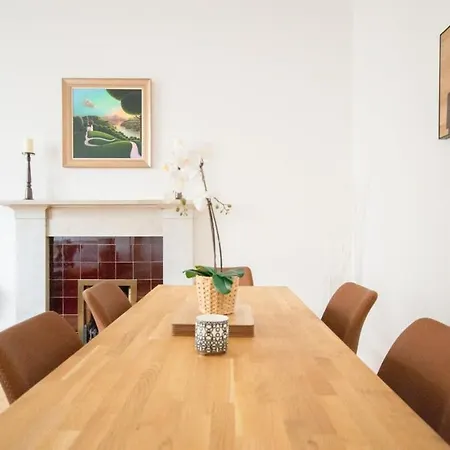 Vakantiehuis Stunning 3 Bed Flat In The Heart Of The West End *