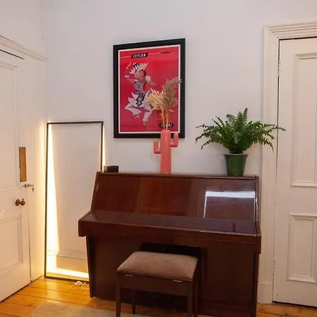 Lovely Flat In Ideal Location *