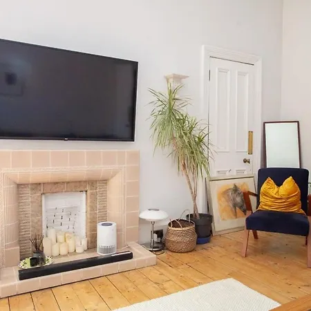 Διαμέρισμα Lovely Flat In Ideal Location *