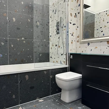 Stunning 2 Bedroom Lejlighed Glasgow