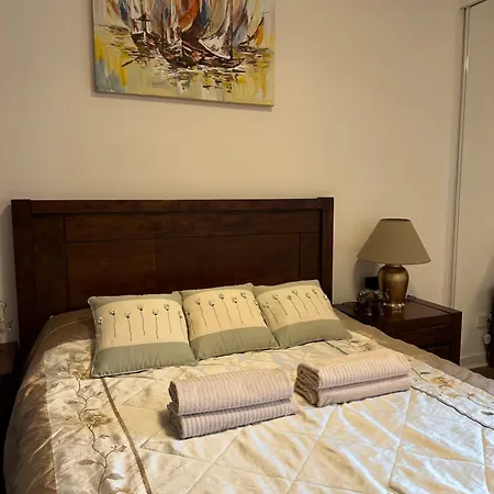 Stunning 2 Bedroom * Glasgow