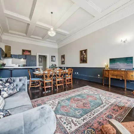 Grand 2 Bed West End Glasgow