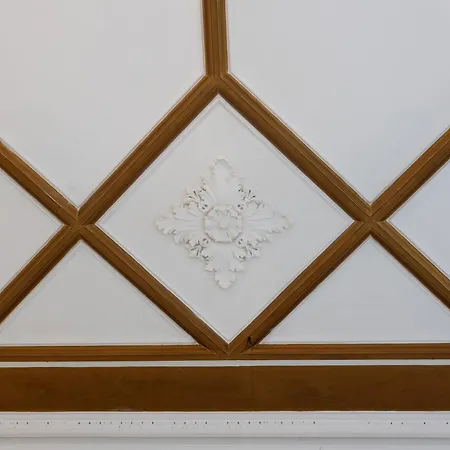 Extravagant 6 Bed Victorian Townhouse With Hot Tub Villa *