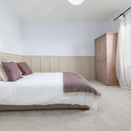 Villa Extravagant 6 Bed Victorian Townhouse With Hot Tub Glasgow