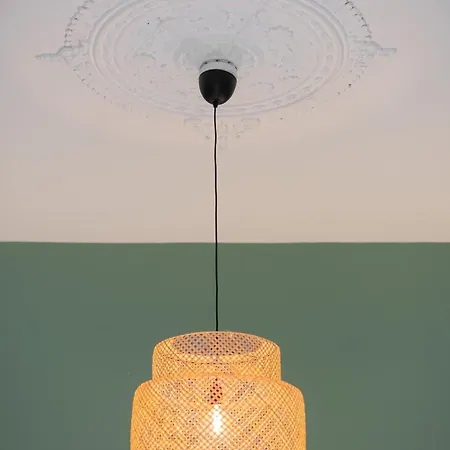 Extravagant 6 Bed Victorian Townhouse With Hot Tub