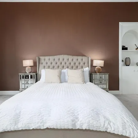 Villa Extravagant 6 Bed Victorian Townhouse With Hot Tub