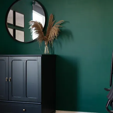 Extravagant 6 Bed Victorian Townhouse With Hot Tub * Glasgow