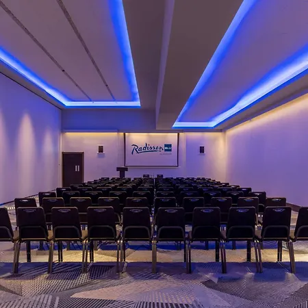 Radisson Blu Hotel, 4*