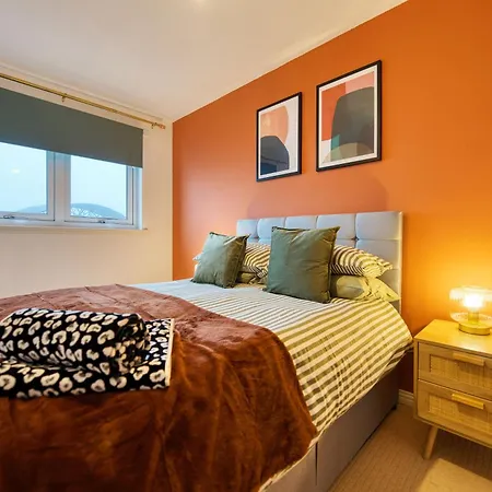 Lejlighed 2br Flat Location With Free Parking *