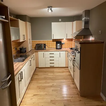 Apartamento 5 Beds ,4 Bedroom Duplex West Of Near Centre Glasgow
