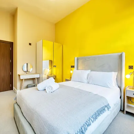 Spacious Station 2 Bed B3 Apartman Glasgow