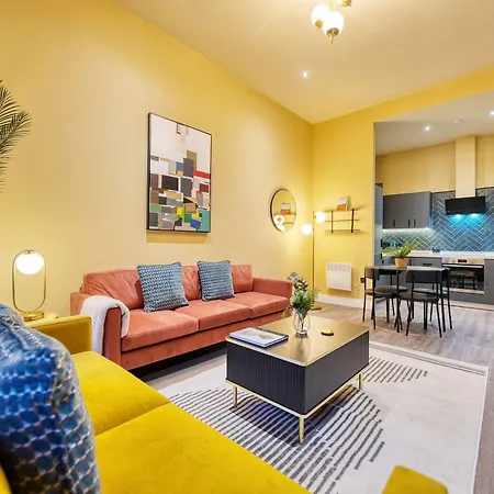 Large Station 2 Bed A2 Glasgow