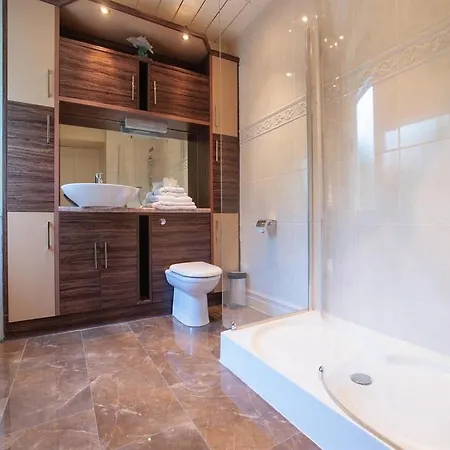 Busby Apartments Apartman *