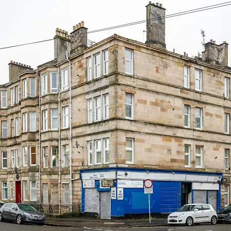 Newly Furnished Flat 4 Minutes Walk To Metro Lejlighed Glasgow