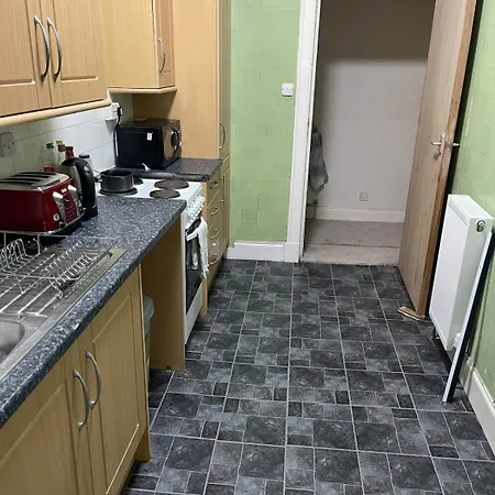 West End 2 Bed *