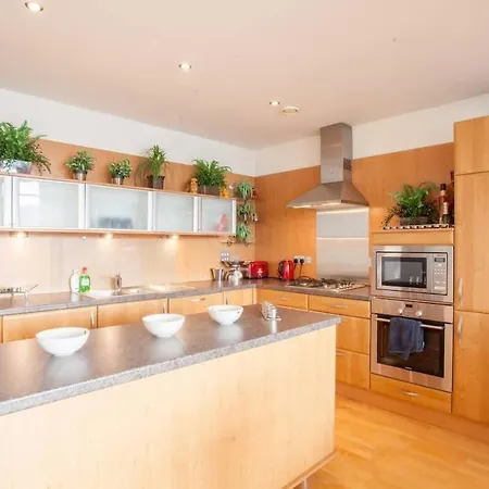 With River View Next To Hydro