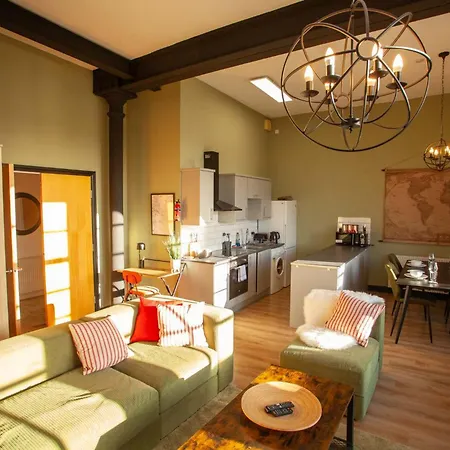 Getaway With Free Parking Glasgow