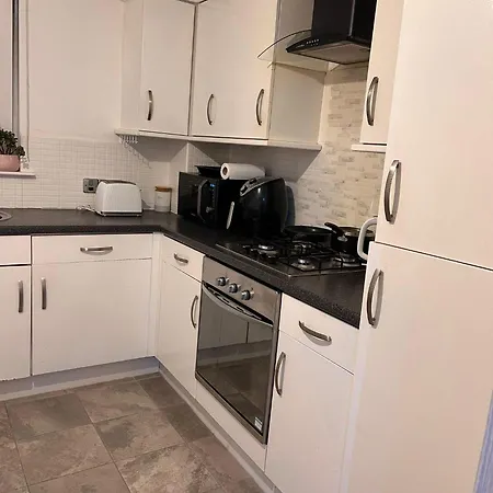 Modern Apartment-sleeps6-parking-seft Check In Apartment *