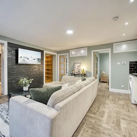 Apartment Stylish 3-bedroom In Glasgow