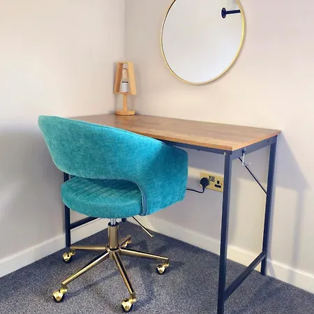 Warm & Cosy In Glasgow