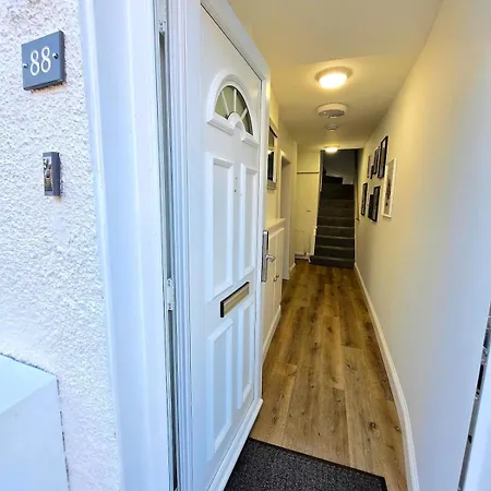 Сasa de vacaciones 3-bed In Glasgow