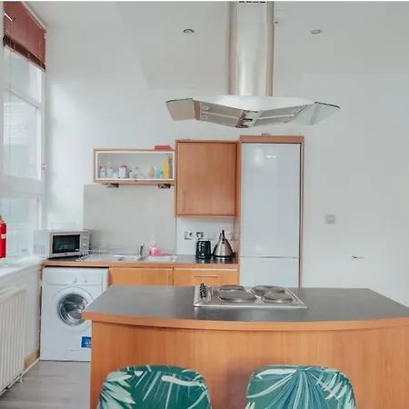 2 Bed Renfield St Center Apartmán *