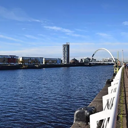 2bd Near Hydro Secc Centre Great Location Daire Glasgow