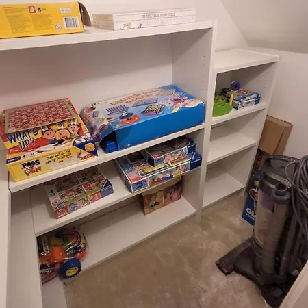 Dom wakacyjny 3 Bedroom Sleeps 6 Free Parking *