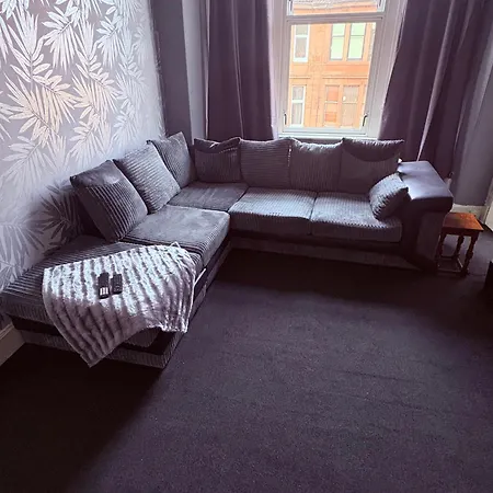 West End 2 Bed * Glasgow