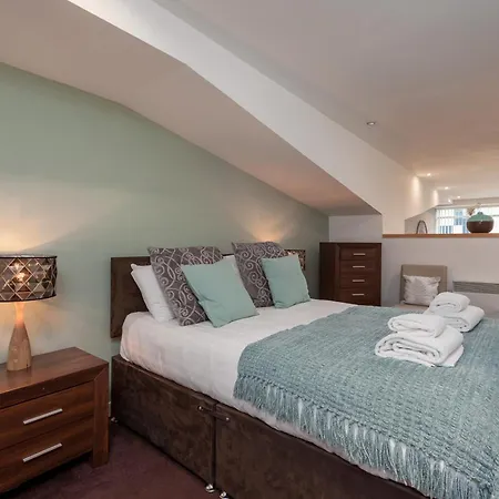 Flats - Merchant Apartman