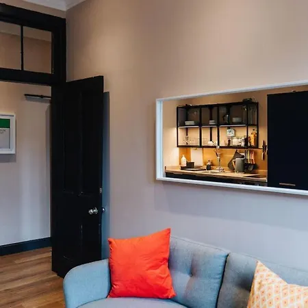 Fresh Stylish West End Flat Апартаменты Глазго