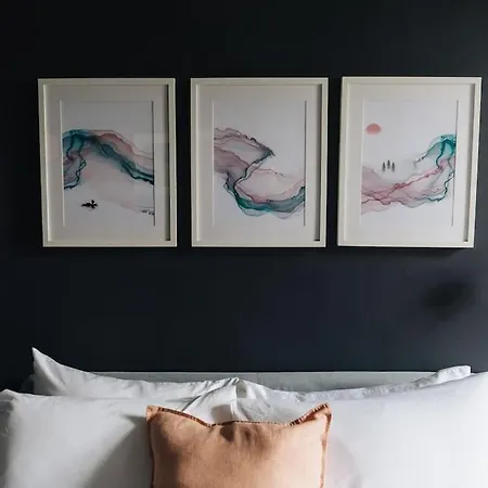 Fresh Stylish West End Flat