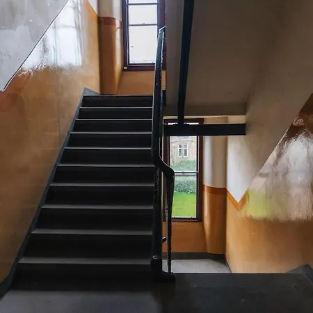 Апартаменты Fresh Stylish West End Flat *