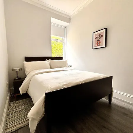 Southside Pad Apartment