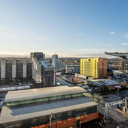Stylish Finnieston Centre Free Parking Apartment Glasgow