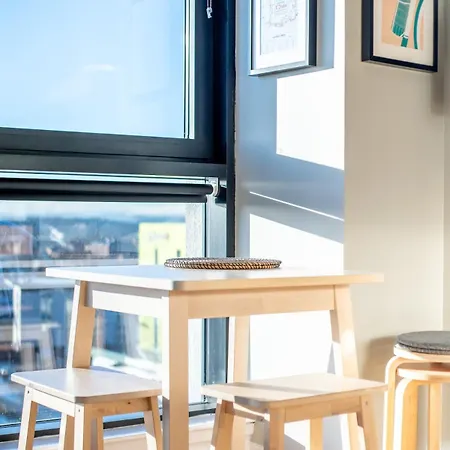 Stylish Finnieston Centre Free Parking Glasgow