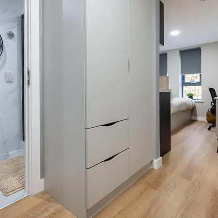 Apartment For Students Only Clyde Court Glasgow