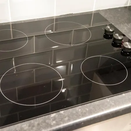 Two Bed Stylish In Heart Of West End Glasgow