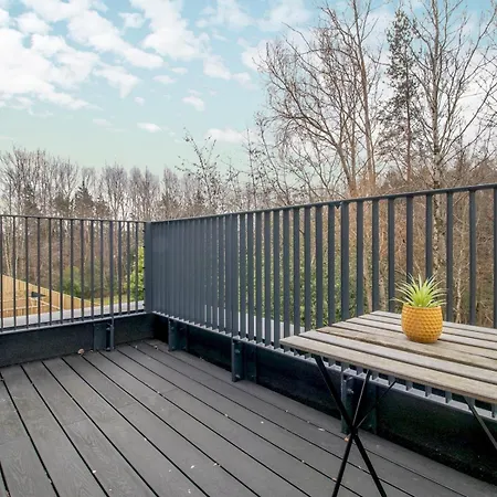 Fabulous Festival Park Private Parking Garden - Pass The Keys Vakantiehuis *