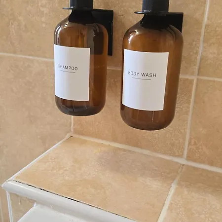 - Beautiful Two Bedroom House In & Free Parking 펜션 글라스고