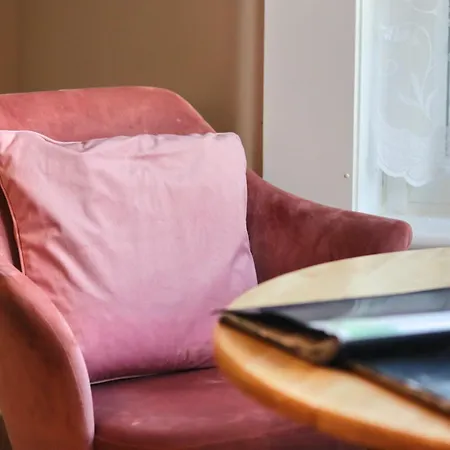 - Beautiful Two Bedroom House In & Free Parking 펜션