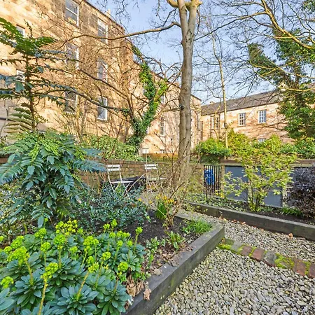 Unique Victorian In Apartamento