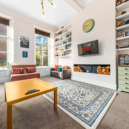 Unique Victorian In דירה *