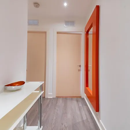 2 Bdr At Caledonia Luxe Short Lets & Serviced Daire Glasgow