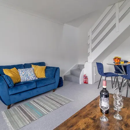Apartamento Glasgow, 2 Bed House With Parking *