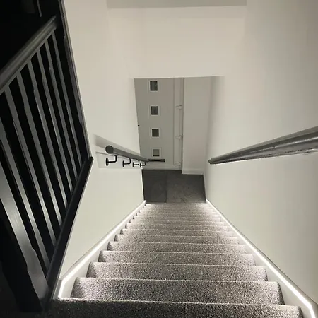 Stunning 3 Bedroom 2 Bathroom West End House With Free Parking And Wi-fi Lejlighed Glasgow