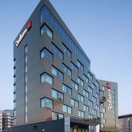 Radisson Red Hotel, 4*