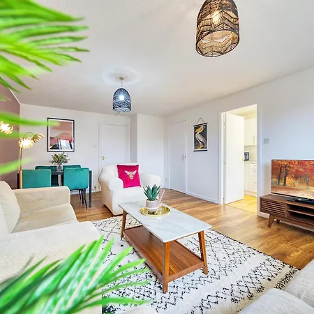 Appartamento 2Br Flat With Free Parking In Central Location Glasgow